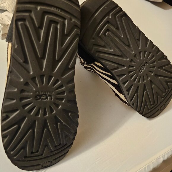 UGG boots - Picture 3 of 3